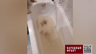 Жильцы пятиэтажки в Воронеже пожаловались на адскую вонь из-за неисправной канализации