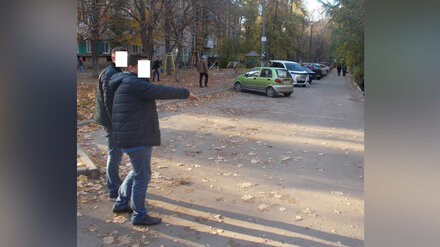 В Воронеже возле домов нашли зарезанного мужчину
