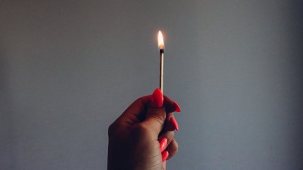 Жительница Воронежской области, сжёгшая заживо любовника за побои, пойдёт под суд