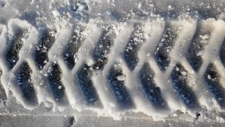 Жёлтый уровень опасности ввели в Воронежской области из-за гололёда