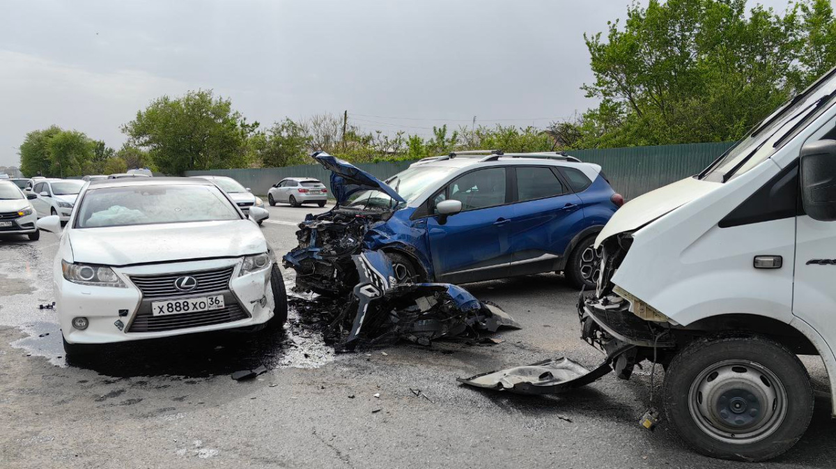 В Воронеже произошло ДТП с 4 автомобилями | 25.04.2024 | Воронеж -  БезФормата