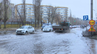 Власти Воронежа назвали причину потопа на Петровской набережной