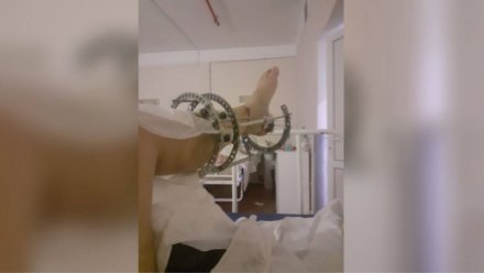 В полиции начали проверку после падения 27-летней девушки с балкона в Воронеже