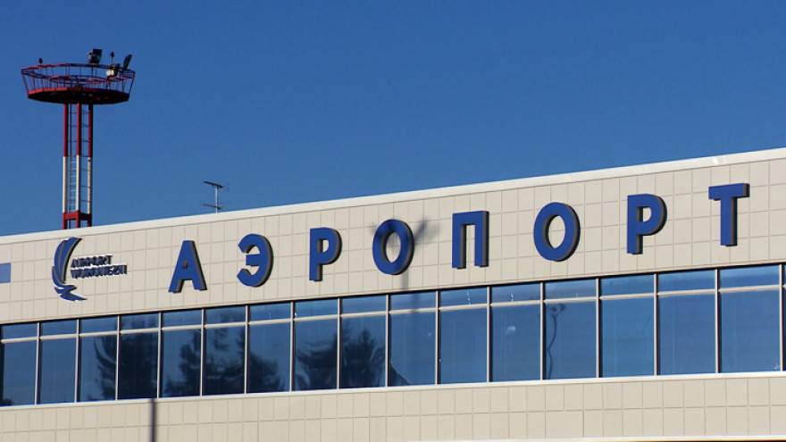 Самолёт «Сочи-Москва» экстренно сел в Воронеже из-за пьяного дебошира