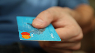 Доля безналичных платежей в России достигнет 84% 