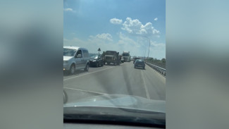 Воронежцы пожаловались на огромные пробки в Бабяково из-за ремонта моста