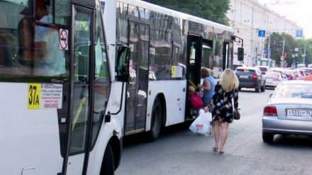 Воронежцы сообщили о перебоях в работе популярного автобусного маршрута
