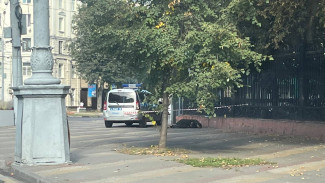 Воронежцы сообщили о трупе возле Благовещенского собора