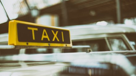 На сколько выросли цены на такси в Воронежской области?