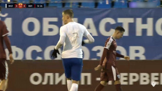 Воронежцы высмеяли вышедшего на поле в самодельной футболке игрока «Факела»