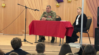 «Единая Россия» провела уроки мужества в воронежских школах и колледже 