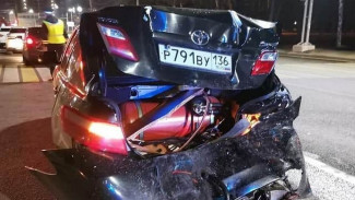 «Чудом остались живы». В Воронеже пьяный автомобилист на BMW устроил массовое ДТП