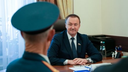 Юрий Матузов помог воронежцам решить вопросы благоустройства и городской среды