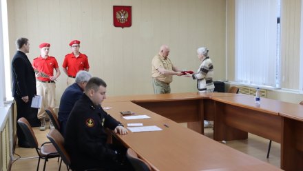Бабушке погибшего на СВО воронежского бойца передали орден Мужества