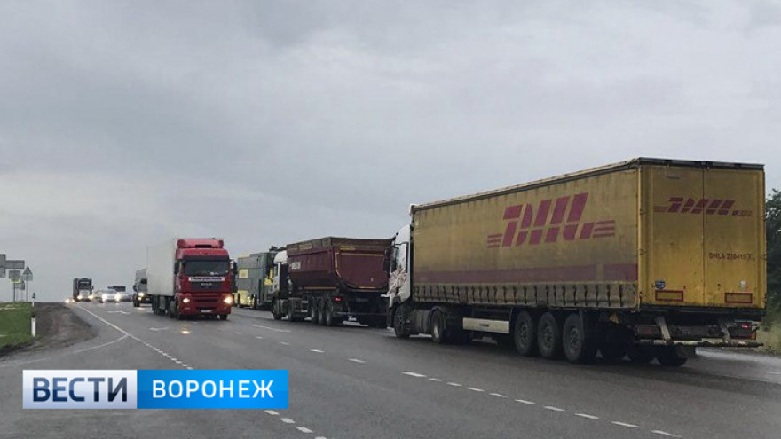 В Воронежской области пробка у села Лосево на трассе М-4 «Дон» превысила 15 км