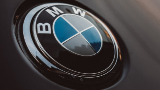Под Воронежем парень и девушка пострадали при лобовом столкновении BMW и Skoda