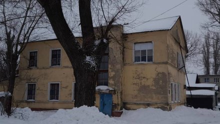 В прокуратуре и СК начали проверку после обрушения крыши в доме в центре Воронежа
