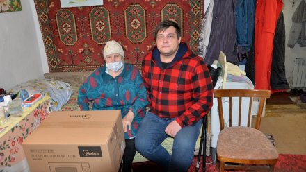 В «Единой России» оказали адресную помощь воронежским семьям с детьми и людям с ОВЗ