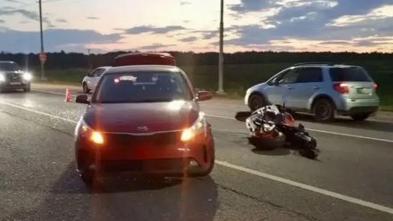 Kia насмерть сбила мотоциклиста на трассе Воронеж – Курск