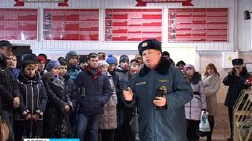 Трудно ли учиться на спасателя, рассказали на встрече с руководством института