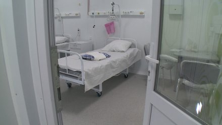 Чиновники ответили на жалобы лежащих в коридоре воронежской больницы пациентов с COVID