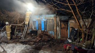 Неопознанный труп нашли в сгоревшем доме в Воронежской области