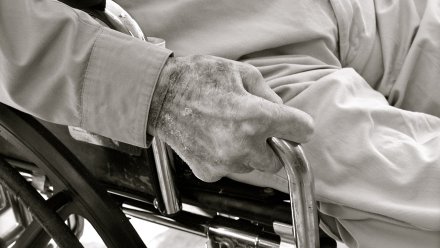 В воронежских интернатах спустя год отменят полную изоляцию для инвалидов и стариков