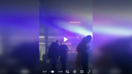 Воронежцы сообщили о тайной массовой вечеринке в здании ЦУМа 