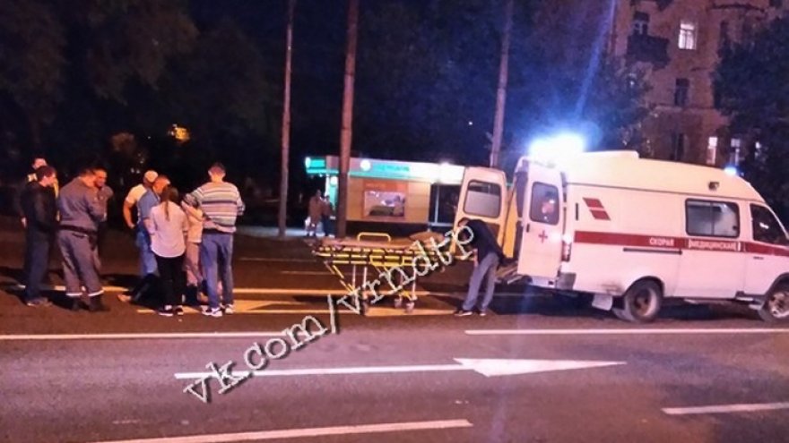 В Воронеже пешеход пренебрёг осторожностью и попал под колёса легковушки