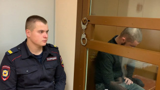 В воронежском райцентре предстал перед судом перерезавший приятелю горло мужчина