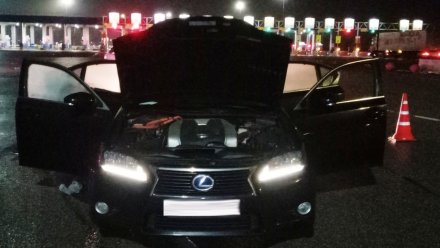 Полный мефедрона Lexus остановили полицейские на воронежской трассе