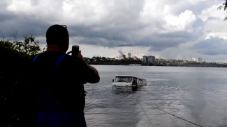 Спасение утонувшего УАЗа в воронежском водохранилище сняли на видео