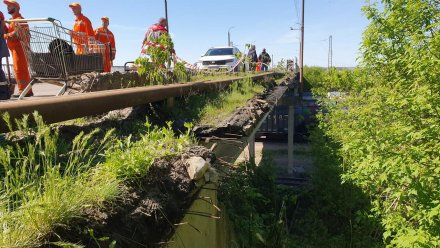 В Воронежской области обрушилась часть моста через железнодорожные пути