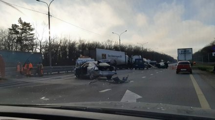 После смертельного ДТП с фурой на трассе М-4 «Дон» под Воронежем возбудили дело