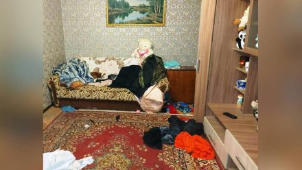 СК показал фото с места убийства воронежца в квартире на Левом берегу 