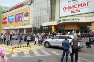 Забыли про Кемерово? Воронежцы во время пожарной тревоги в ТЦ наткнулись на закрытые запасные выходы