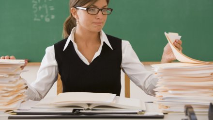 До 70 тыс. рублей. Эксперты рассказали, где учителям предлагают самые большие зарплаты