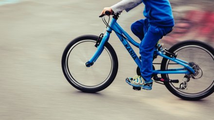 Воронежская автомобилистка сбила во дворе 10-летнего мальчика на велосипеде
