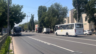 В Воронеже на улице Ворошилова нарисовали выделенку для автобусов