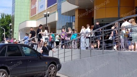 В Воронеже посетителей «Максимира» эвакуировали из-за пригоревшей на кухне пищи