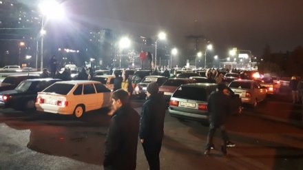 ГИБДД пообещала наказать водителей, устроивших игру на крупной магистрали в Воронеже
