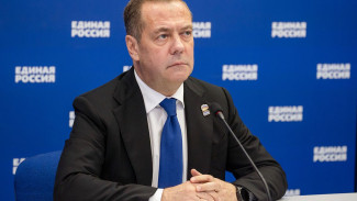 Дмитрий Медведев: Попытки спрятать партийный политический статус будут жёстко пресекаться