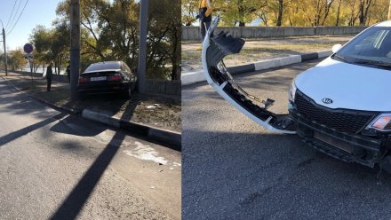 Воронежцы сообщили о вылетевшей на тротуар BMW