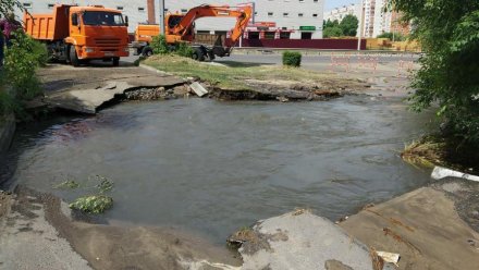 Коммунальная авария оставила без воды один из районов Воронежа