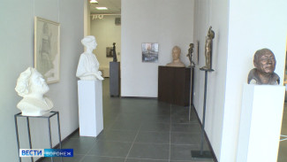 В Воронеже открылась выставка известного местного скульптора Эльзы Пак