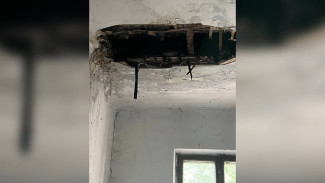 В доме на 9 Января в Воронеже рухнул потолок