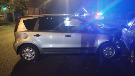 В Воронеже в ДТП на перекрёстке пострадали двое маленьких детей