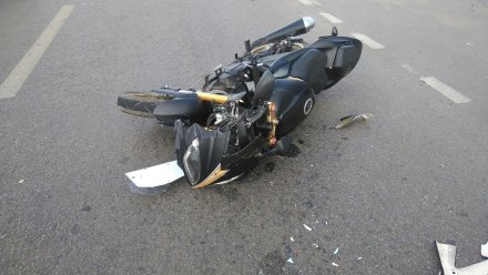 Очевидцы: пьяный водитель Daewoo сбил мотоциклиста в Воронеже