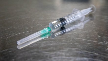 От школьных учителей не будут требовать делать прививку от коронавируса