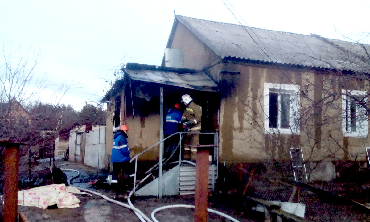 Под Воронежем в сгоревшем доме нашли тела отца и дочери – Новости Воронежа  и Воронежской области – Вести Воронеж